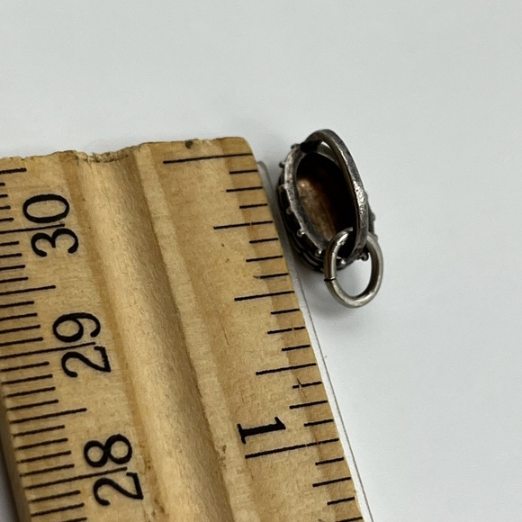 Vintage woven basket Sterling silver charm pendant - Picture 6 of 8